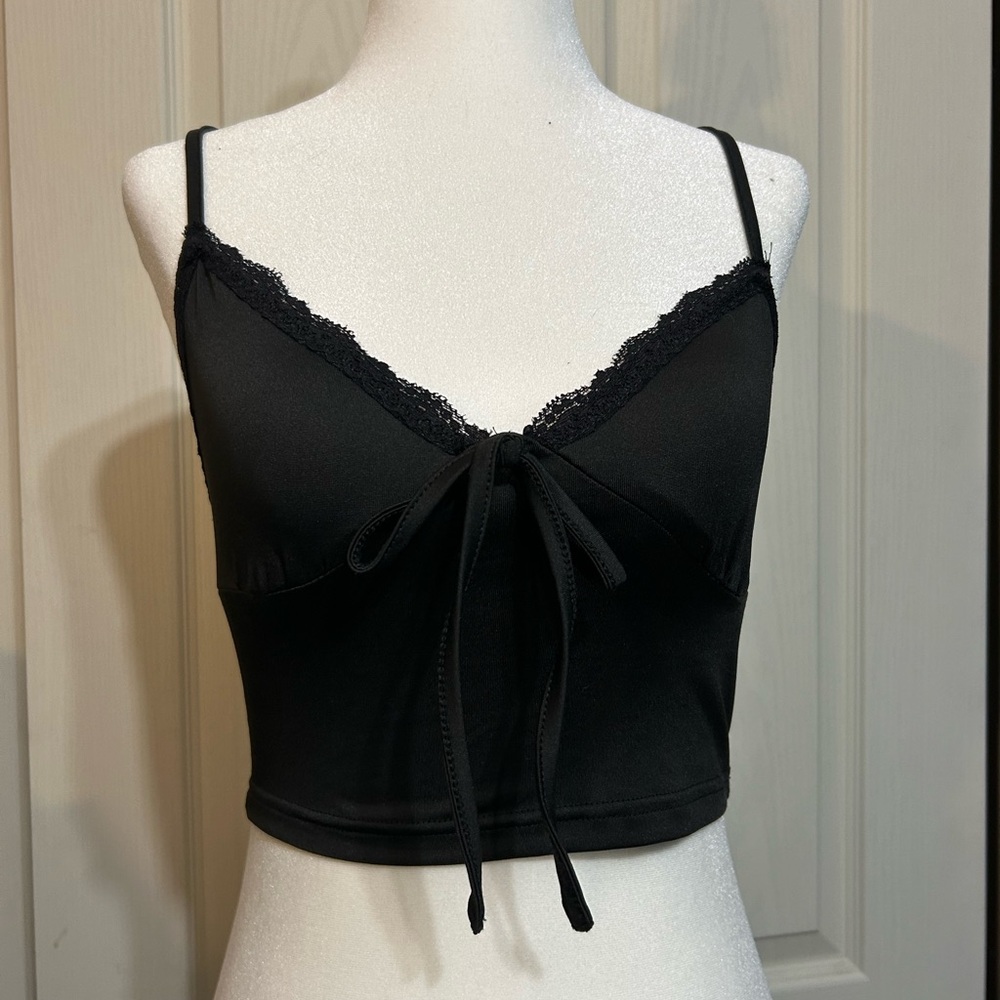 SHEIN Lace Trim crop top